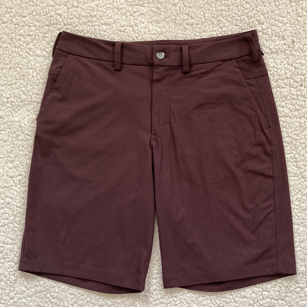 Lululemon Mens Athletic Golf Commission Shorts Maroon Size 32